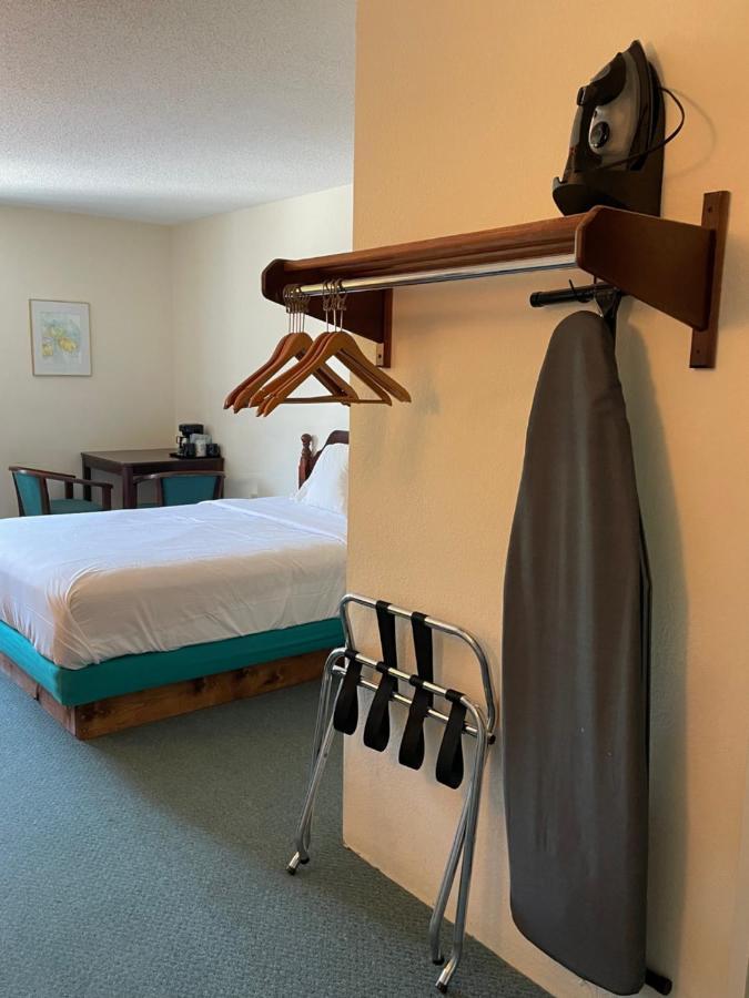 סיינט איגנס Voyager Inn מראה חיצוני תמונה