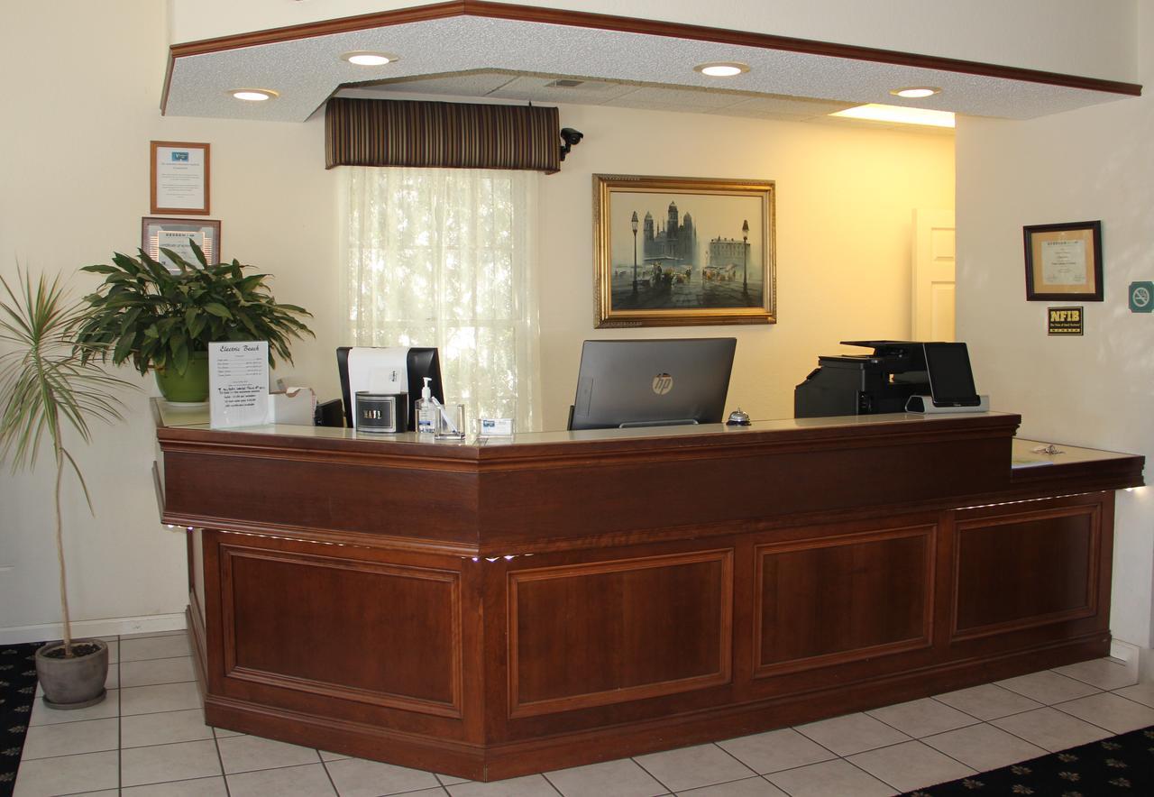 סיינט איגנס Voyager Inn מראה חיצוני תמונה