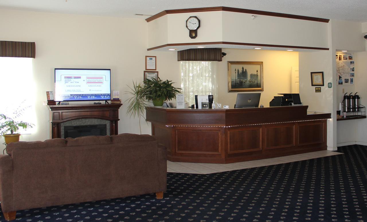 סיינט איגנס Voyager Inn מראה חיצוני תמונה