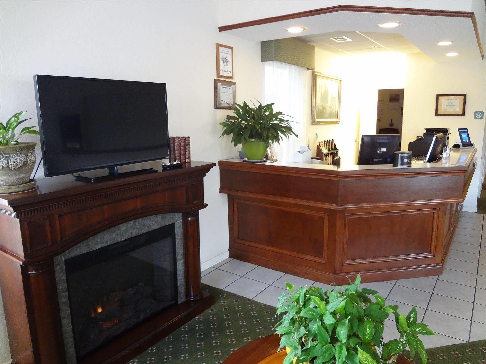 סיינט איגנס Voyager Inn מראה חיצוני תמונה